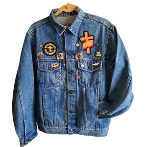 Gap 100% Cotton Denim Jacket with Pins Patches Size Medium